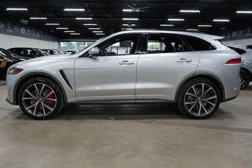 Indus Silver Metallic 2019 Jaguar F-PACE SVR
