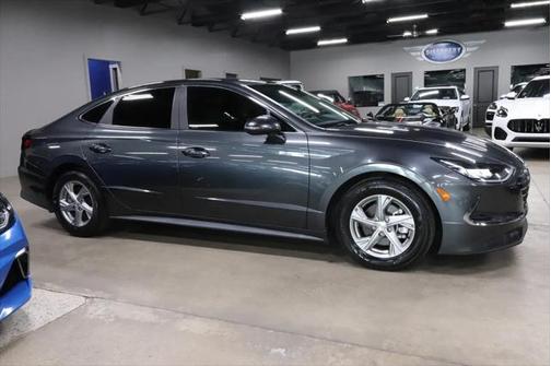 2022 Hyundai SONATA SE