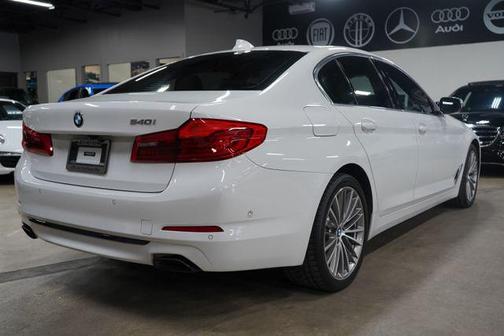 Alpine White 2020 BMW 540 540i