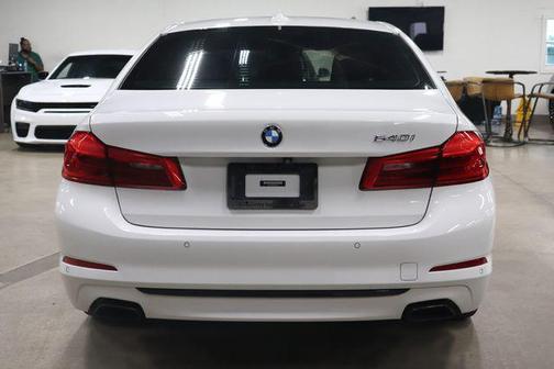 Alpine White 2020 BMW 540 540i