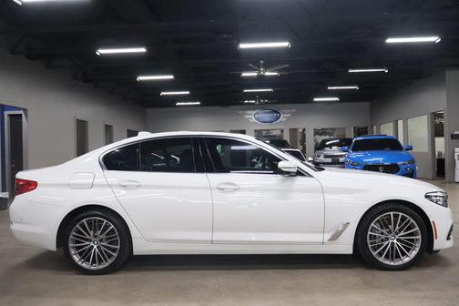 Alpine White 2020 BMW 540 540i