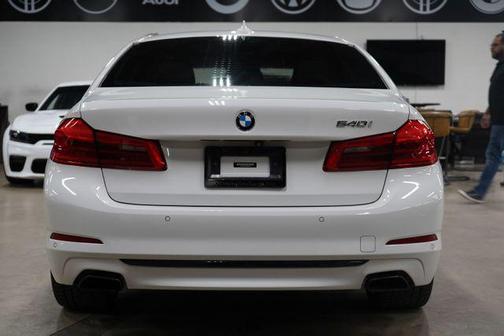 Alpine White 2020 BMW 540 540i