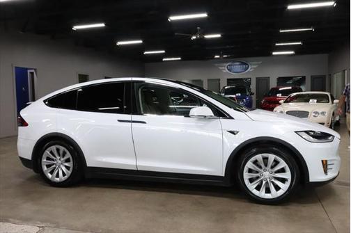 2017 Tesla Model X 75D