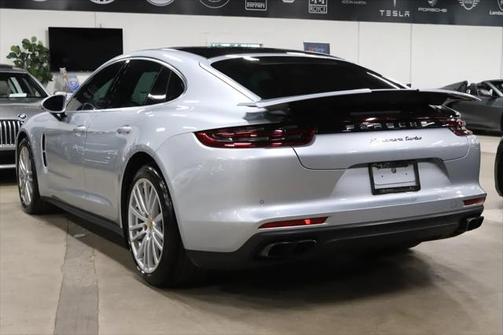 2017 Porsche Panamera Turbo