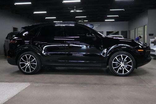 2020 Porsche Cayenne Cayenne