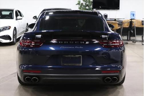 2017 Porsche Panamera Turbo
