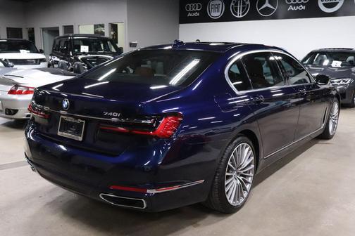 2021 BMW 740 I