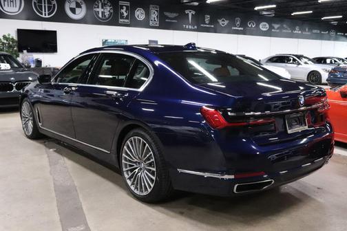 2021 BMW 740 I