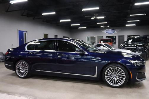 2021 BMW 740 I