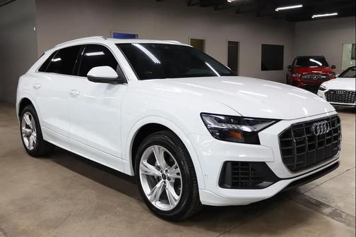 2023 Audi Q8 55 Premium