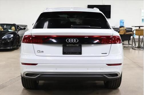 2023 Audi Q8 55 Premium