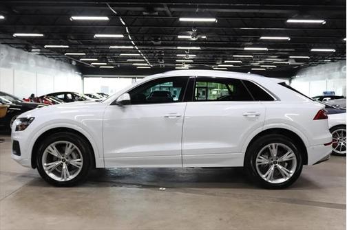 2023 Audi Q8 55 Premium