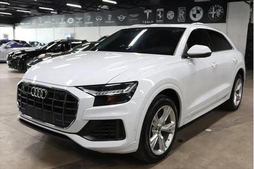 2023 Audi Q8 55 Premium