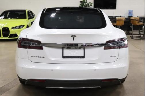 2015 Tesla Model S 85D