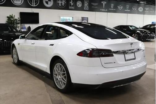 2015 Tesla Model S 85D