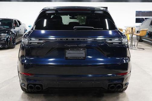 Moonlight Blue Metallic 2023 Porsche Cayenne GTS