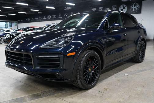 Moonlight Blue Metallic 2023 Porsche Cayenne GTS