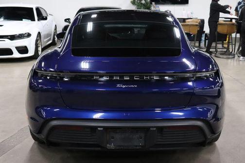 Gentian Blue Metallic 2022 Porsche Taycan