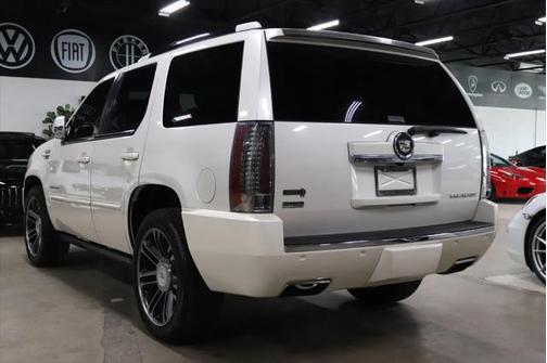 2012 Cadillac Escalade Premium