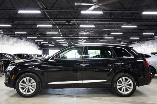 BLACK 2018 Audi Q7 3.0T Premium Plus