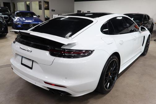 2019 Porsche Panamera GTS