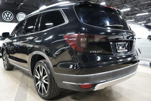 Crystal Black Pearl 2019 Honda Pilot Elite