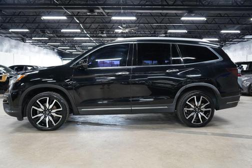 Crystal Black Pearl 2019 Honda Pilot Elite