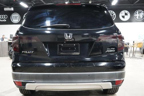 Crystal Black Pearl 2019 Honda Pilot Elite