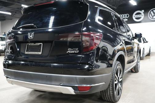 Crystal Black Pearl 2019 Honda Pilot Elite