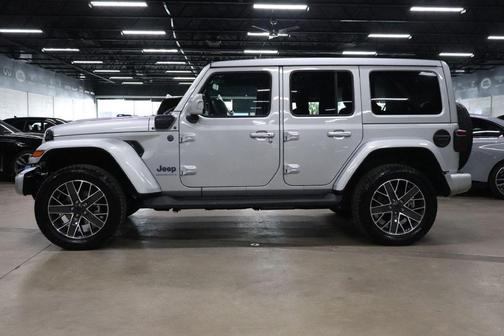 Silver Zynith Clearcoat 2024 Jeep Wrangler 4xe High Altitude