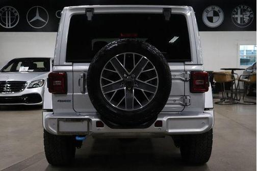 Silver Zynith Clearcoat 2024 Jeep Wrangler 4xe High Altitude