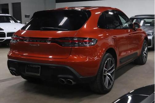 2022 Porsche Macan Base