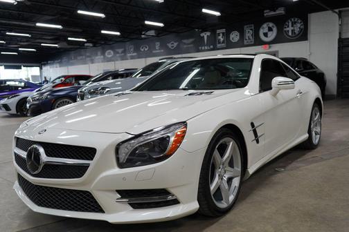 WHITE 2016 Mercedes-Benz SL 550 550