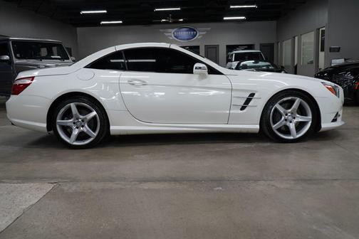 WHITE 2016 Mercedes-Benz SL 550 550