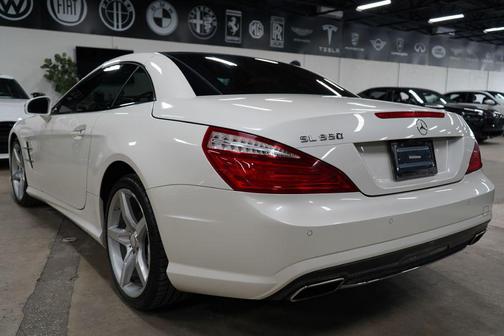 WHITE 2016 Mercedes-Benz SL 550 550