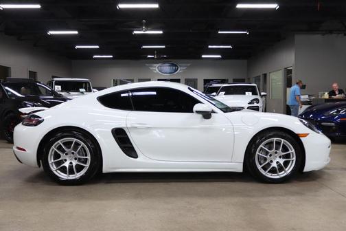2019 Porsche 718 Cayman BASE