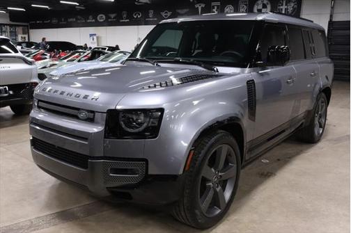 2024 Land Rover Defender 130 P400 Outbound