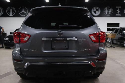 2020 Nissan Pathfinder Platinum 2WD