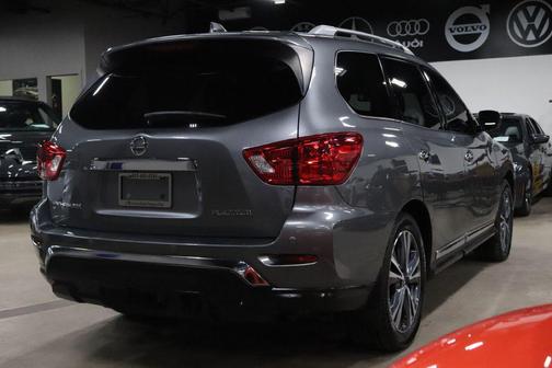 2020 Nissan Pathfinder Platinum 2WD