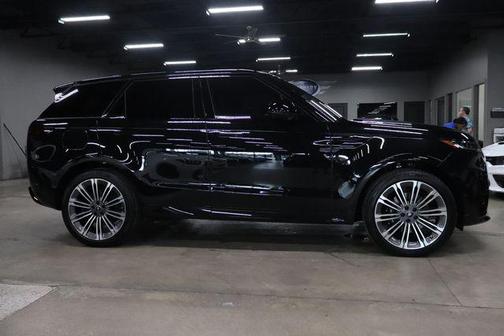 Santorini Black Metallic 2025 Land Rover Range Rover Sport SE