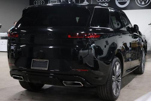 Santorini Black Metallic 2025 Land Rover Range Rover Sport SE