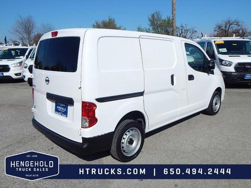 2021 Nissan NV200 S