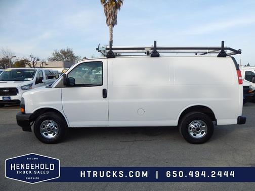 2022 GMC Savana 3500 Work Van