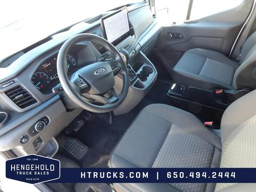 2022 Ford Transit-350 