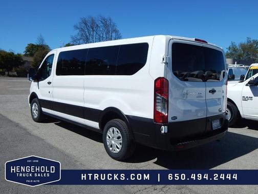 2022 Ford Transit-350 