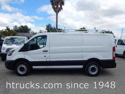 Photo 2 of 27 of 2020 Ford Transit-150 Base