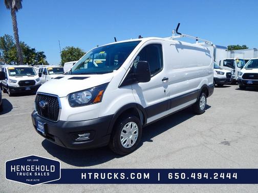 2023 Ford Transit-250