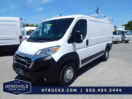 White 2025 RAM ProMaster 2500 Base
