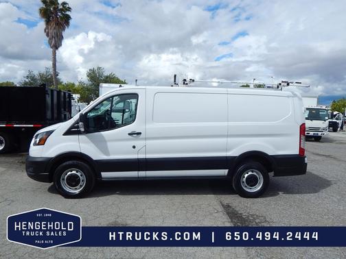 2022 Ford Transit-250 