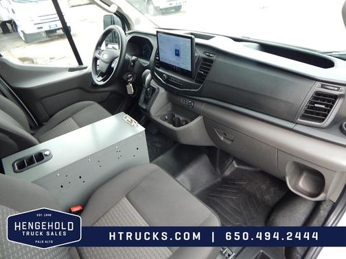 2022 Ford Transit-250 